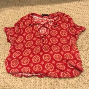 Women’s Red crossed Brandy Melville Cropped tee